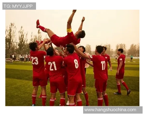 中国足球明星的精彩瞬间与魅力形象全景展示